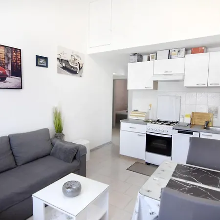 Gallery Sandro By Interhome 우마그