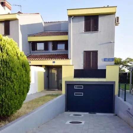 Gallery Sandro By Interhome Apartment *