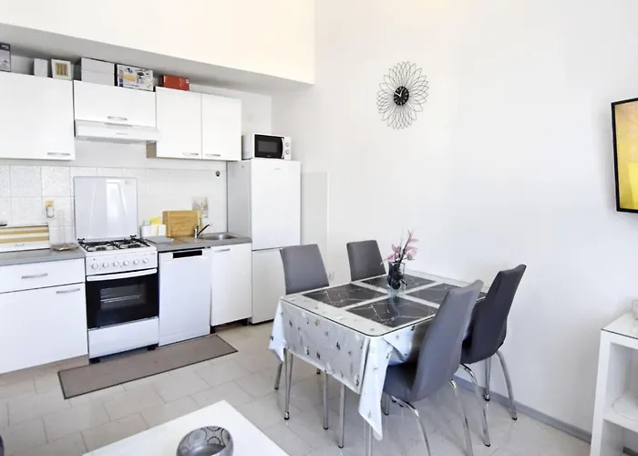 Gallery Sandro By Interhome Appartamento